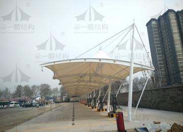 論擁有一個膜結(jié)構(gòu)車棚是多么幸福的事