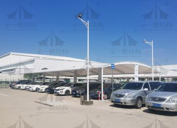 為什么說膜結(jié)構(gòu)車棚如此受歡迎？